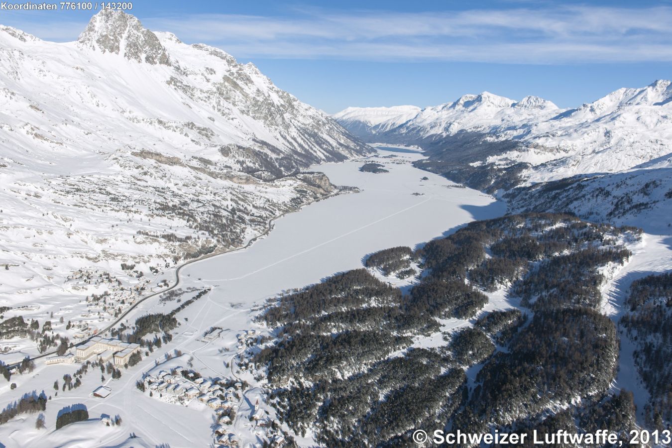 Engadin (Blick gegen NE); im Vordergrund Maloja, Silser-See
